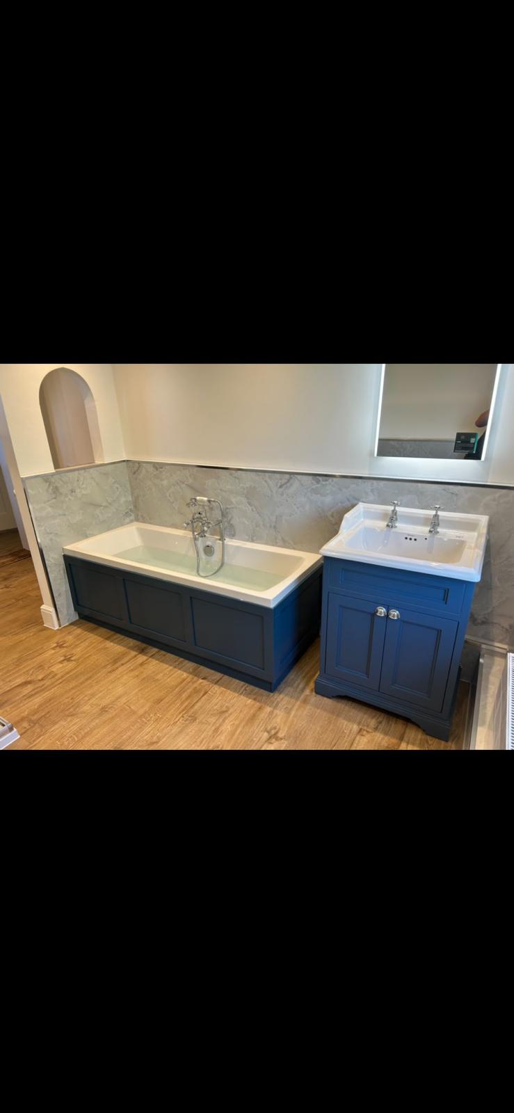 Traditional bathroom finishing